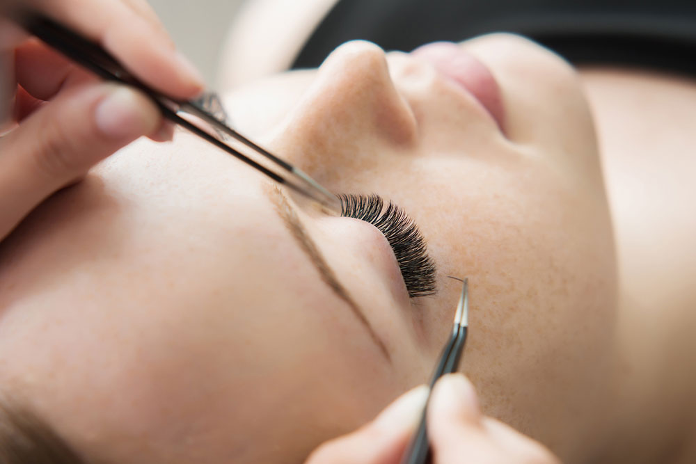 Types of false lashes you can choose from