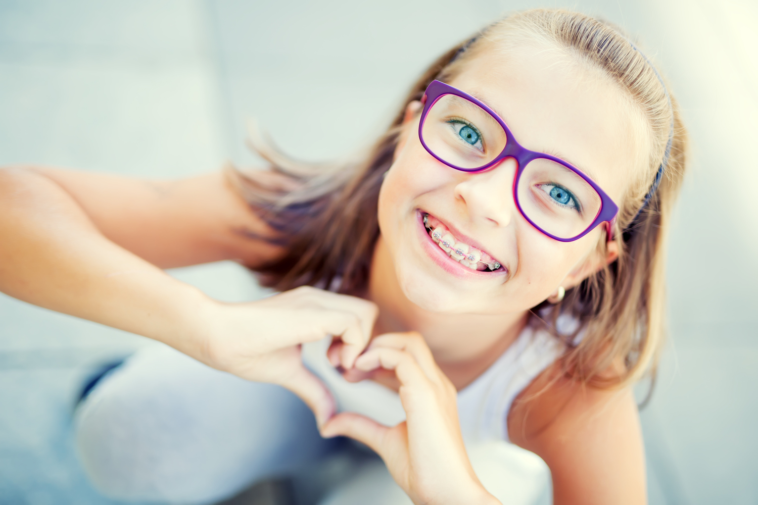 Oral Devices that Help Straighten Teeth